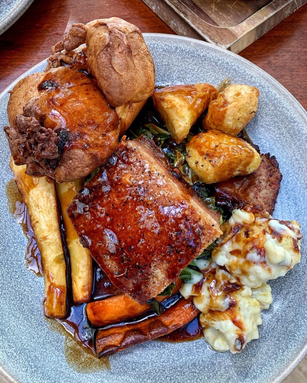 AD: Review: Sunday lunch at the River Grille